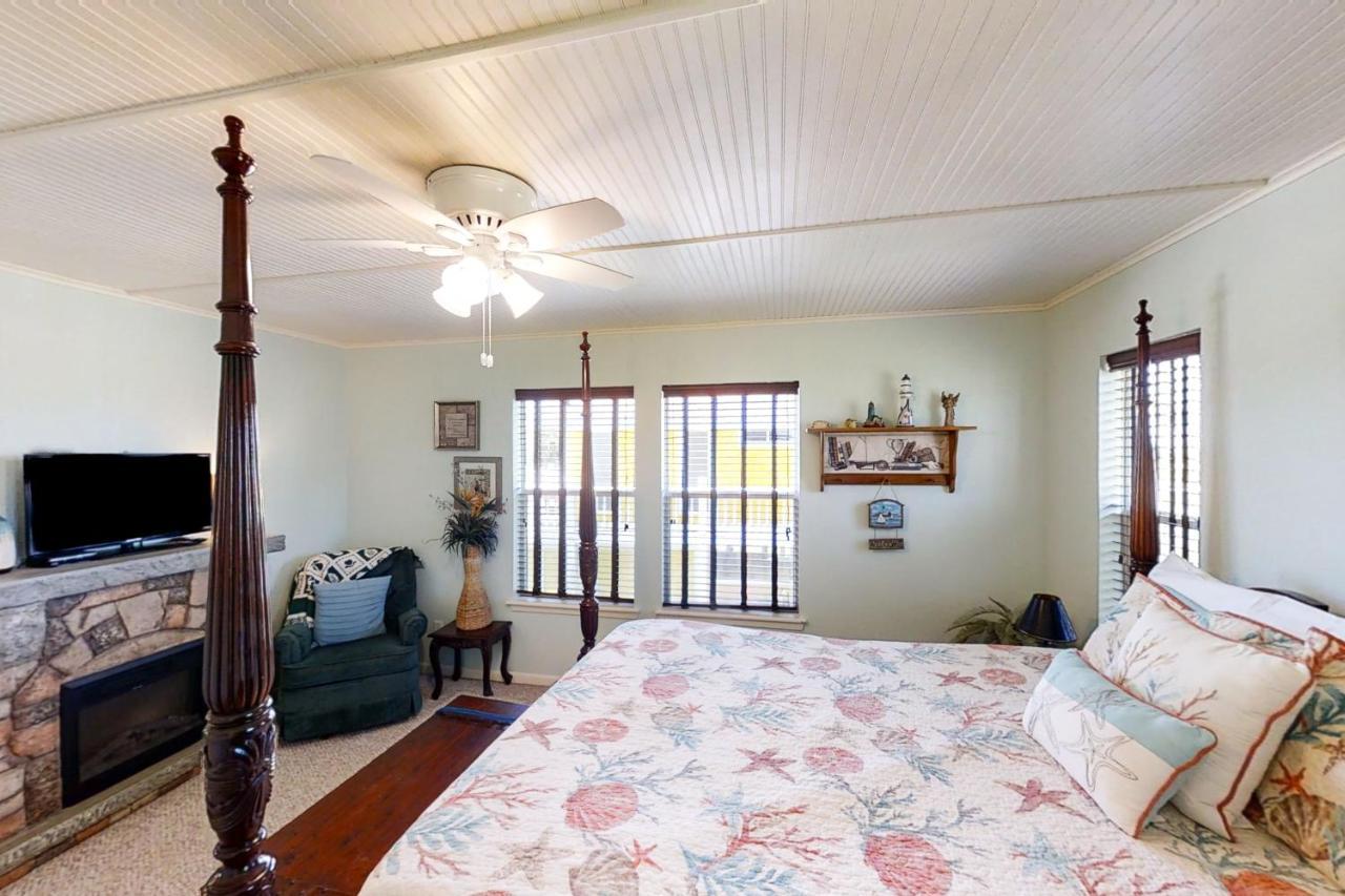 Escape From The Storm Villa Bolivar Peninsula Exterior foto